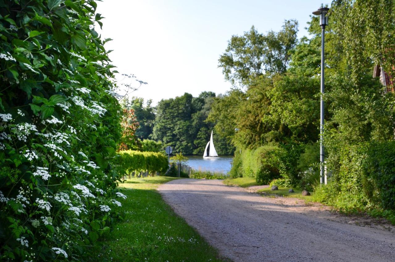 Ferienwohnung Am See Eutin Bagian luar foto