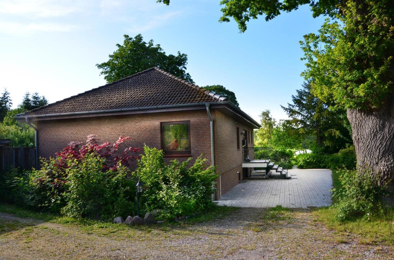 Ferienwohnung Am See Eutin Bagian luar foto