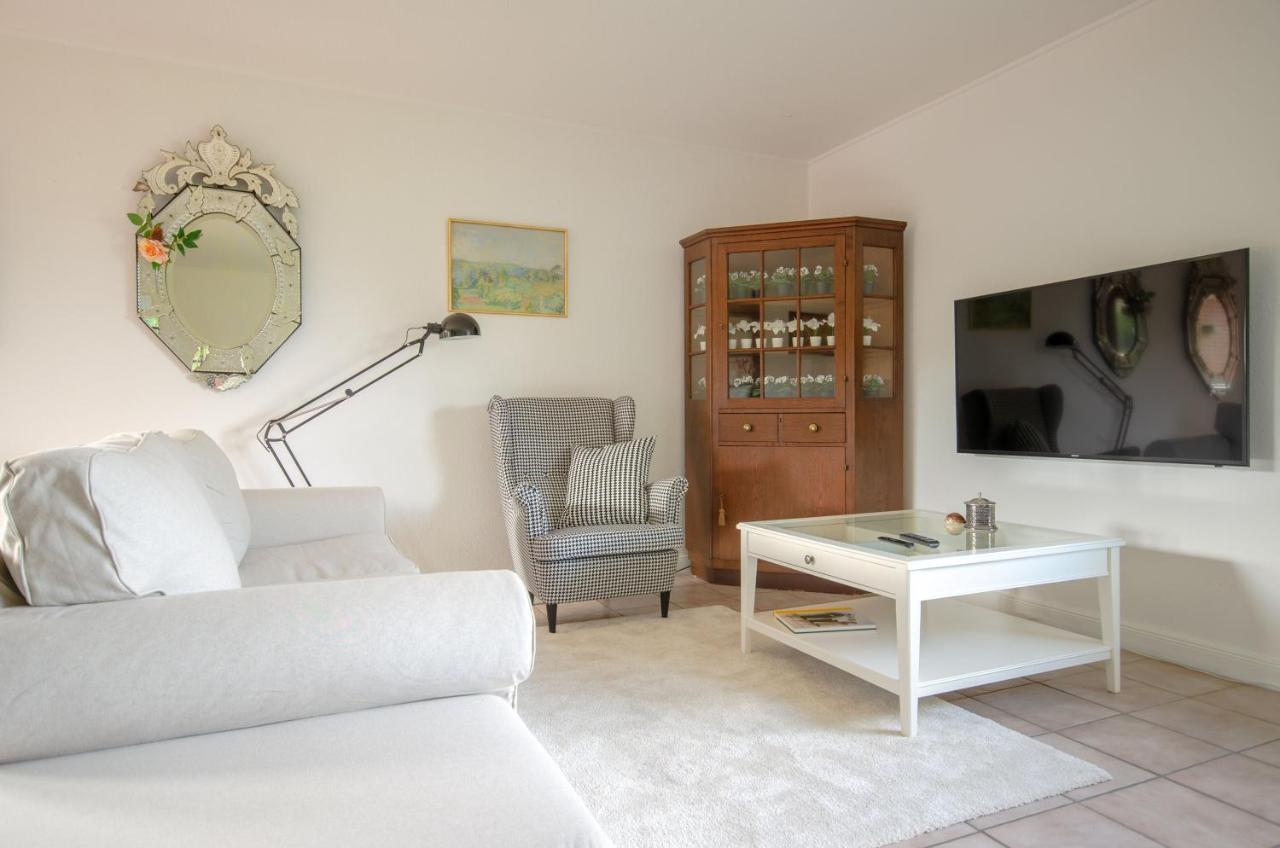 Ferienwohnung Am See Eutin Bagian luar foto