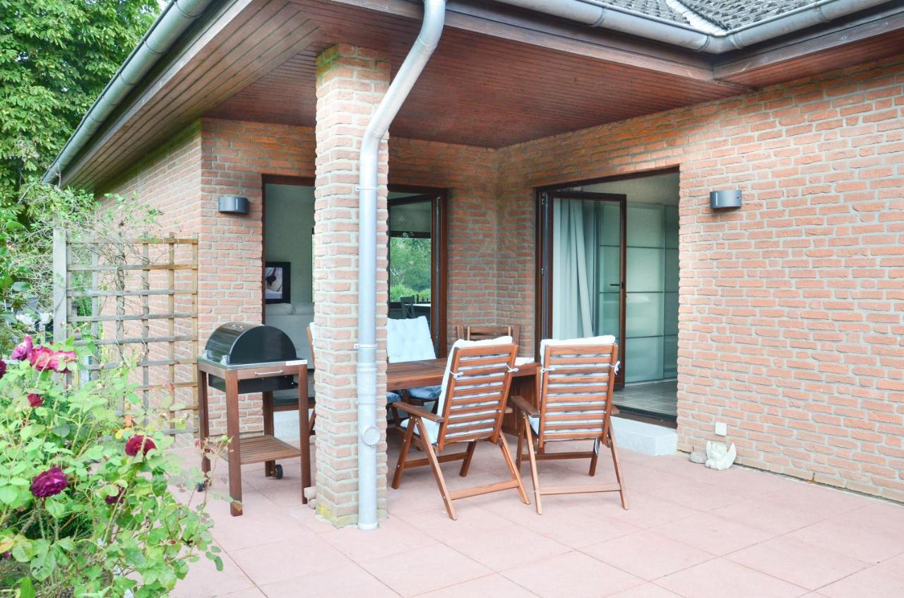 Ferienwohnung Am See Eutin Bagian luar foto